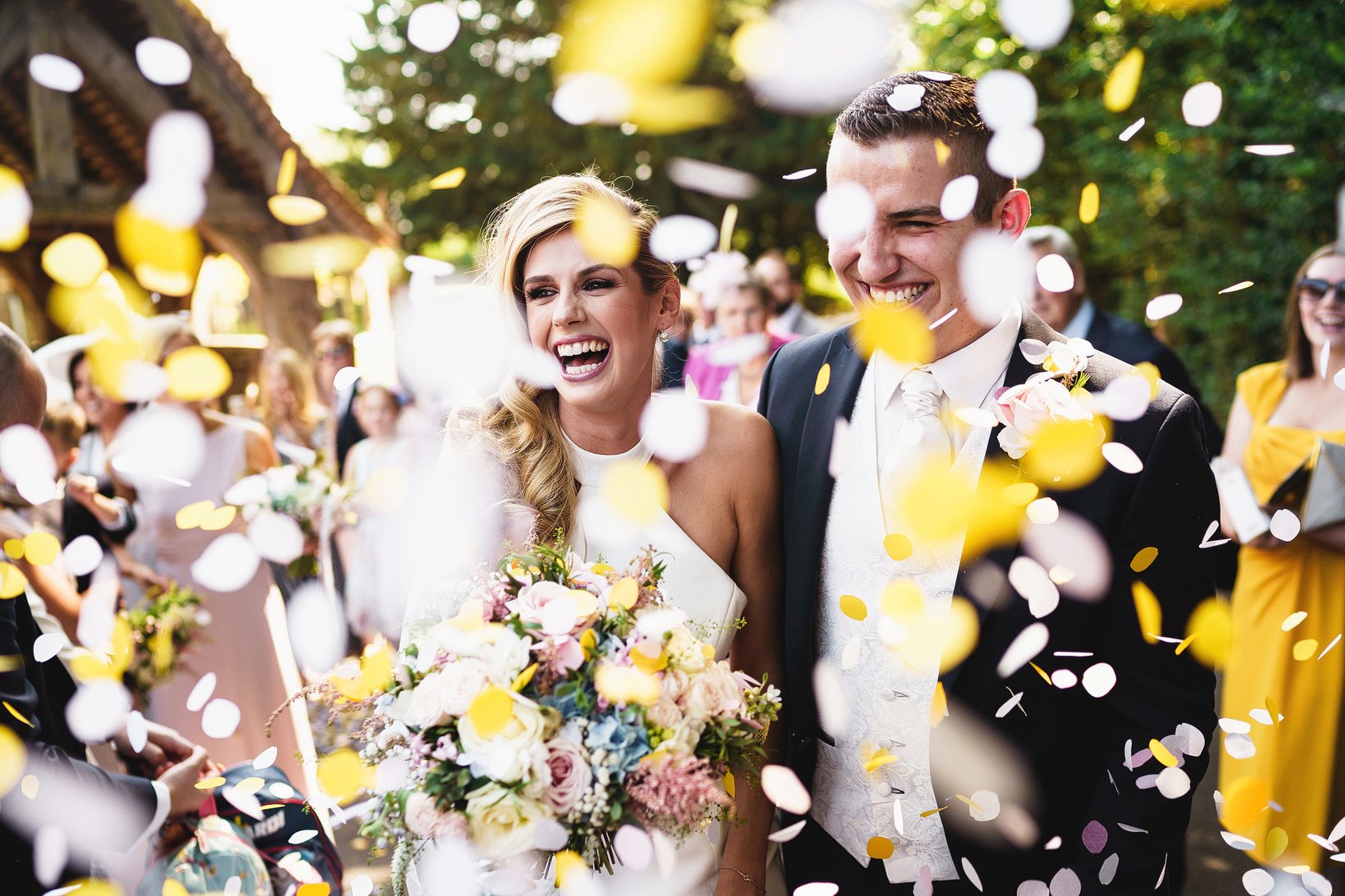 THE  GARDENS YALDING WEDDING PHOTOGRAPHER |  YALDING  GARDENS WEDDINGS